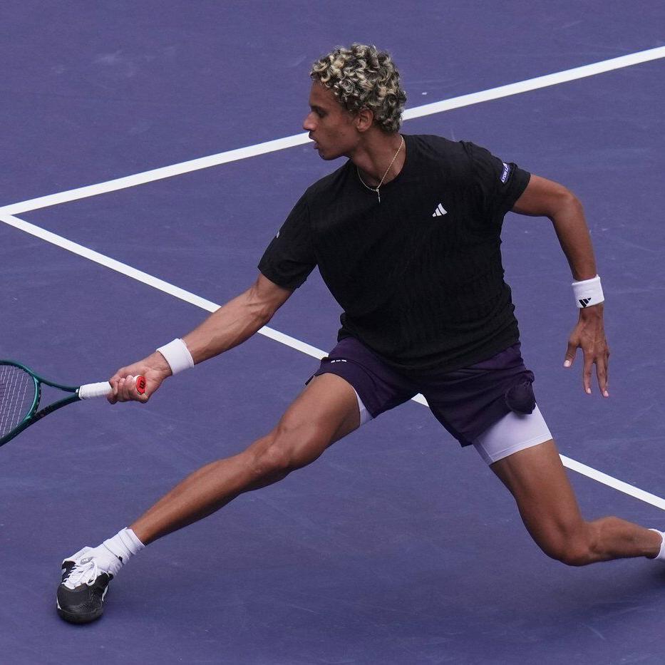 Shapovalov into quarterfinals at Stockholm Open with win over Borg